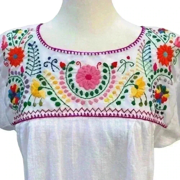 Mexican embroidered blouse white with multicolored floral motif size S - Picture 2 of 6